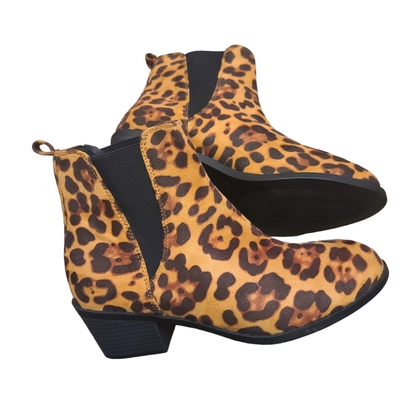 Forever 21 Shoes - Forever Booties Women's Animal Print size 8.5 New without Box